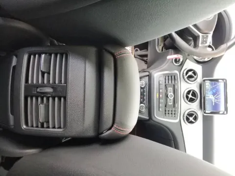 Mercedes GLA 45 AMG 4matic 360cv auto - Immagine 19