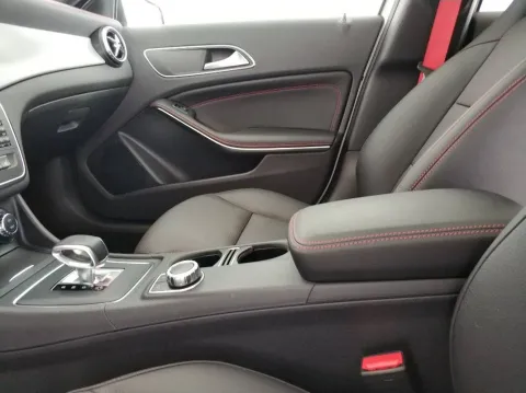 Mercedes GLA 45 AMG 4matic 360cv auto - Immagine 20