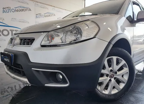 Fiat Sedici 2.0 mjt Emotion 4x4 135cv - Immagine 2