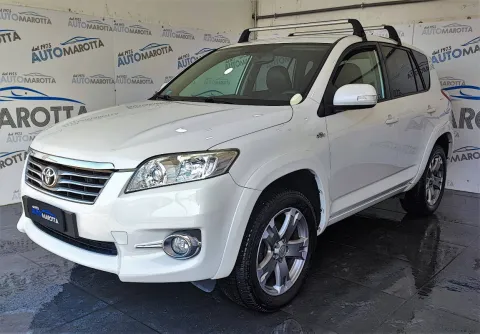 Toyota RAV4 Crossover 2.2 d-4d Executive 150cv auto - Immagine 1