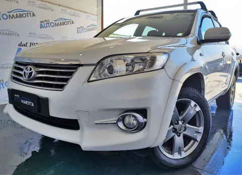 Toyota RAV4 Crossover 2.2 d-4d Executive 150cv auto - Immagine 2