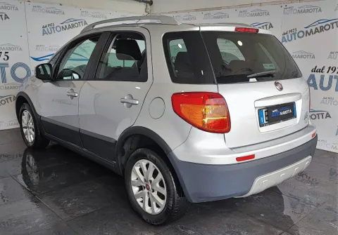 Fiat Sedici 2.0 mjt Emotion 4x4 135cv - Immagine 7