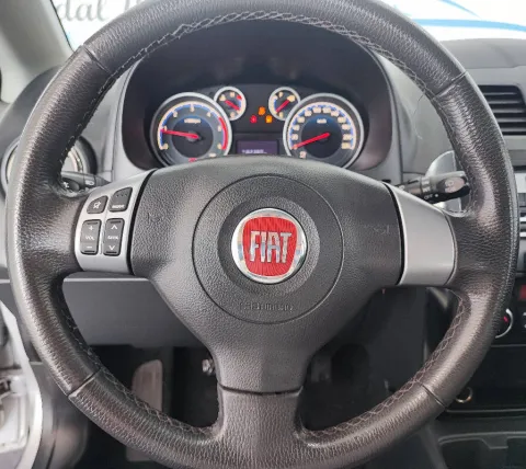 Fiat Sedici 2.0 mjt Emotion 4x4 135cv - Immagine 9