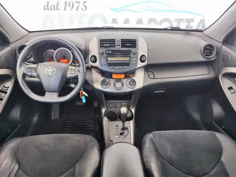 Toyota RAV4 Crossover 2.2 d-4d Executive 150cv auto - Immagine 8