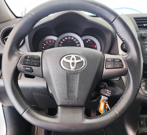 Toyota RAV4 Crossover 2.2 d-4d Executive 150cv auto - Immagine 9