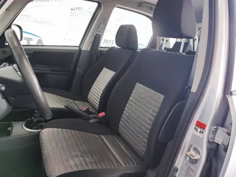 Fiat Sedici 2.0 mjt Emotion 4x4 135cv - Immagine 12