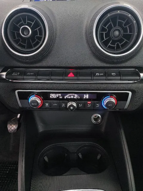 Audi A3 Sportback 30 1.6 tdi Admired 116cv - Immagine 16