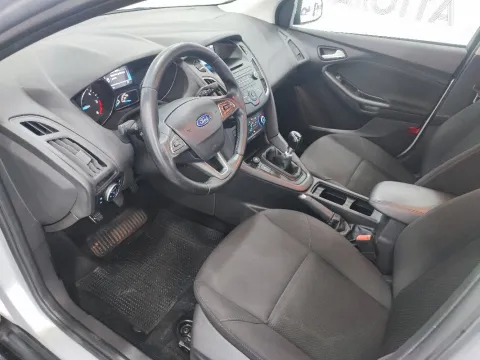 Ford Focus 5p 1.5 tdci Titanium s&s 95cv - Immagine 10