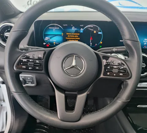 Mercedes GLB 180 d Sport Plus auto - Immagine 10