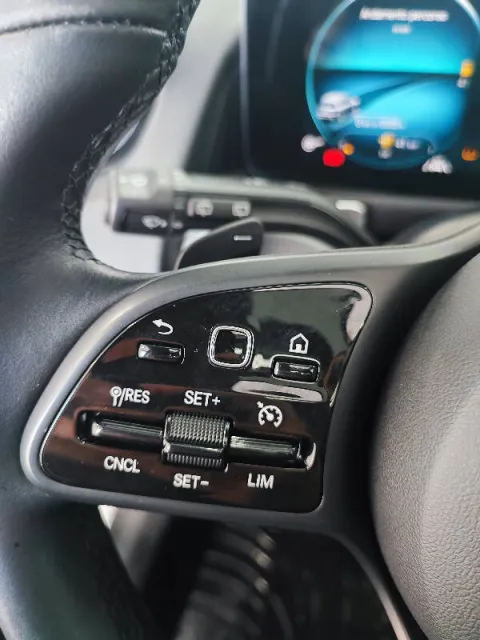 Mercedes GLB 180 d Sport Plus auto - Immagine 19