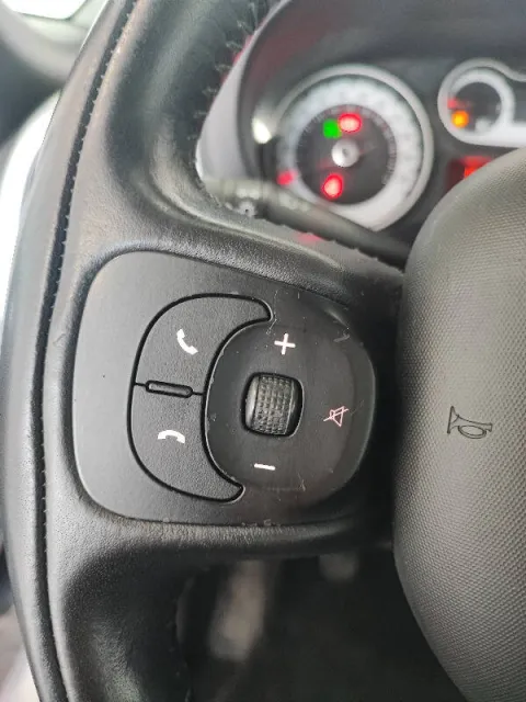 Fiat 500L 1.3 mjt Lounge 85cv - Immagine 13