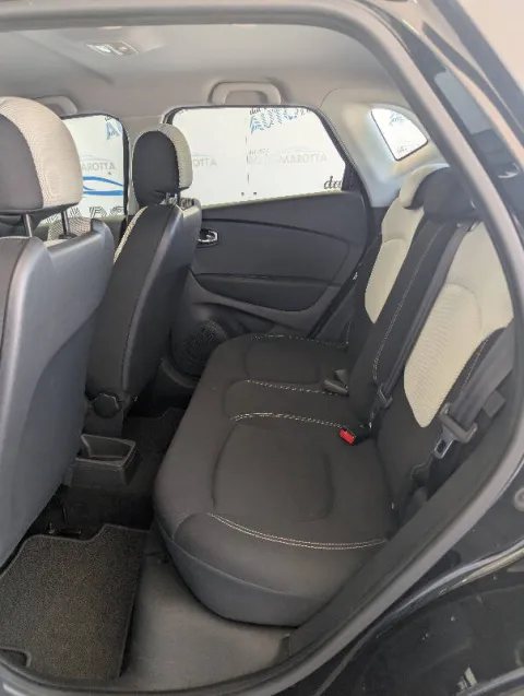 Renault Captur 1.5 dci Zen 90cv - Immagine 12