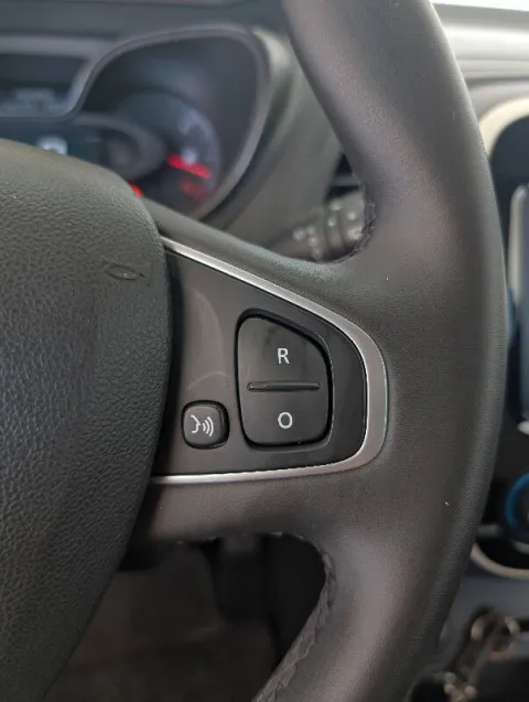 Renault Captur 1.5 dci Zen 90cv - Immagine 13