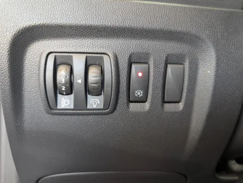 Renault Captur 1.5 dci Zen 90cv - Immagine 18