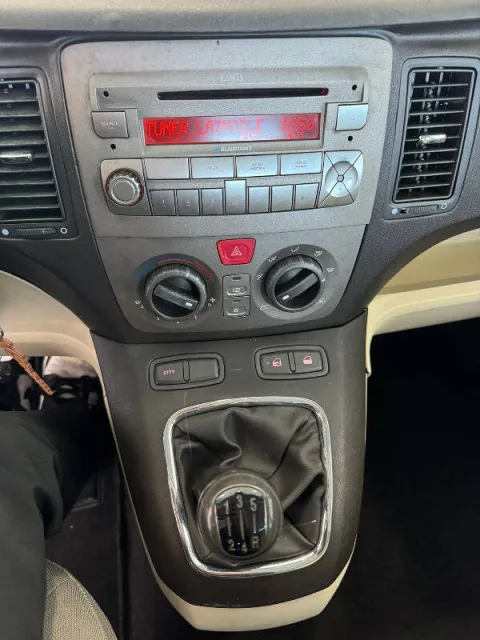 Lancia Musa 1.3 mjt Oro - Immagine 10