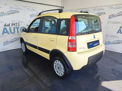 Fiat Panda 1.2 Climbing 4x4 - Immagine 6
