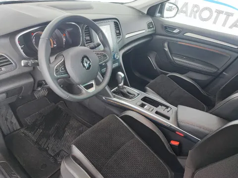 Renault Megane Sporter 1.5 blue dci Intens 115cv edc my19 - Immagine 13