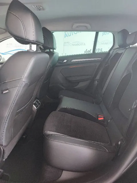 Renault Megane Sporter 1.5 blue dci Intens 115cv edc my19 - Immagine 20