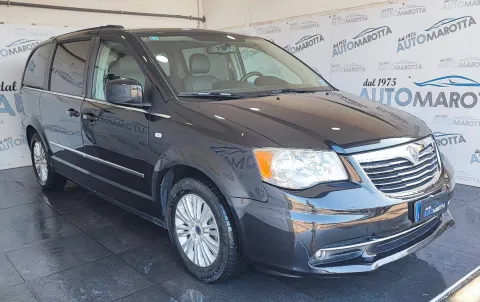 Lancia Voyager 2.8L Platinum 163cv auto - Immagine 4