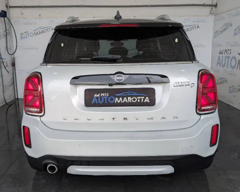Mini Mini Countryman 2.0 Cooper D Business auto - Immagine 6