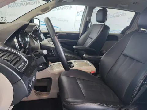 Lancia Voyager 2.8L Platinum 163cv auto - Immagine 9