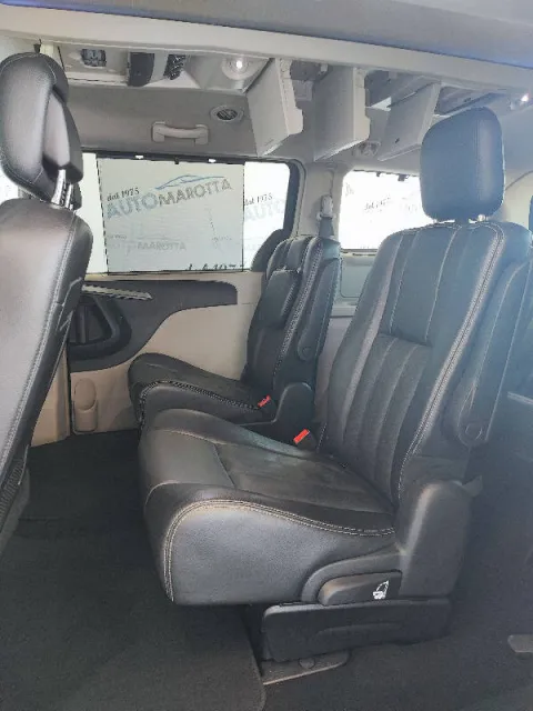 Lancia Voyager 2.8L Platinum 163cv auto - Immagine 20