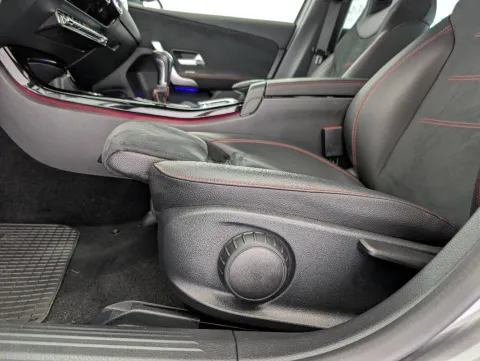 Mercedes A 160 d Premium - Immagine 22