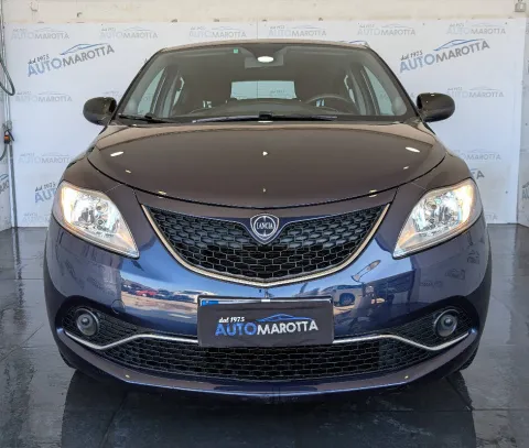 Lancia Ypsilon 1.2 Gold 69cv - Immagine 3