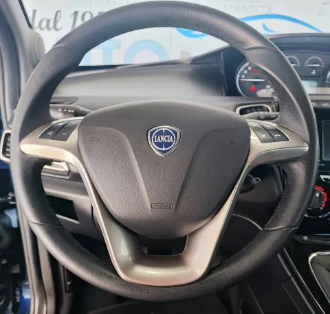 Lancia Ypsilon 1.2 Gold 69cv - Immagine 9