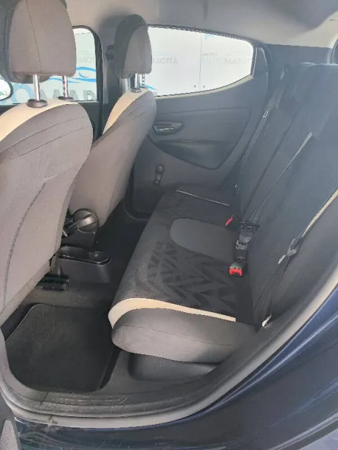 Lancia Ypsilon 1.2 Gold 69cv - Immagine 14
