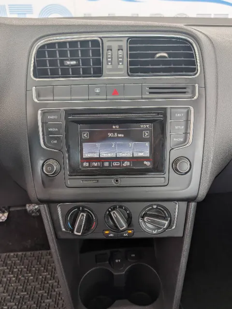 Volkswagen Polo 5p 1.4 tdi Comfortline 75cv - Immagine 11