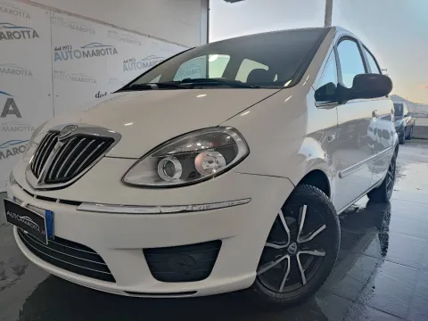 Lancia Musa 1.4 8v Platinum ecochic Gpl - Immagine 2