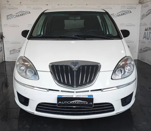 Lancia Musa 1.4 8v Platinum ecochic Gpl - Immagine 3