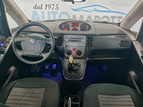 Lancia Musa 1.4 8v Platinum ecochic Gpl - Immagine 8