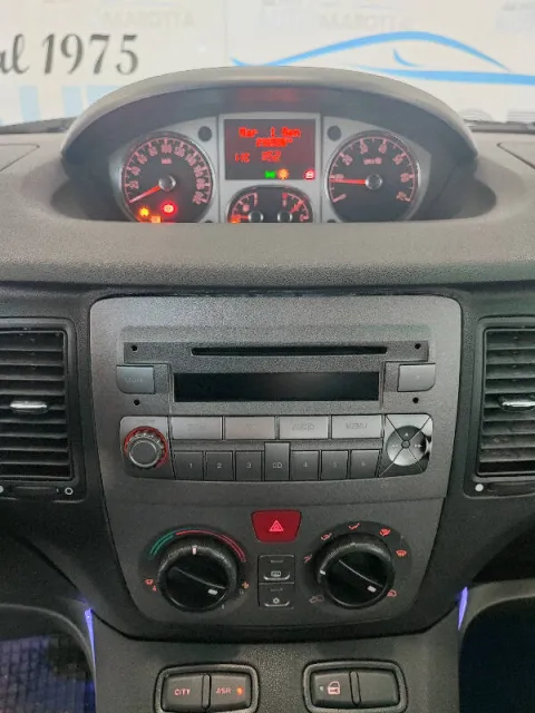 Lancia Musa 1.4 8v Platinum ecochic Gpl - Immagine 11