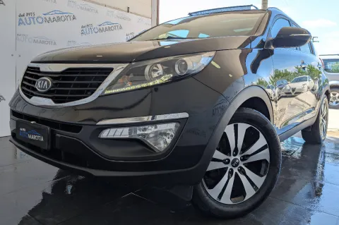 Kia Sportage 1.7 crdi Plus 2wd - Immagine 2