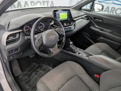 Toyota C-HR 1.8h Business e-cvt - Immagine 12
