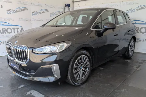 BMW 220i Active Tourer mhev 48V Luxury auto - Immagine 1
