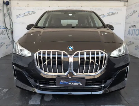 BMW 220i Active Tourer mhev 48V Luxury auto - Immagine 3