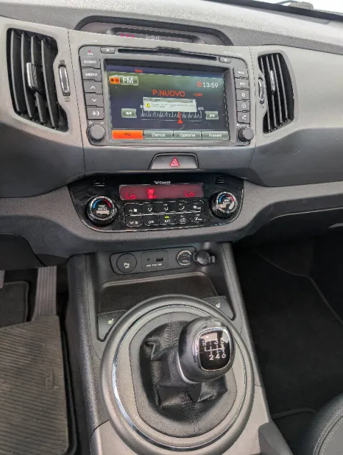 Kia Sportage 1.7 crdi Plus 2wd - Immagine 19