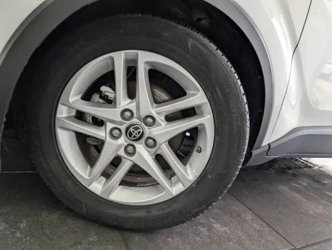 Toyota C-HR 1.8h Business e-cvt - Immagine 23