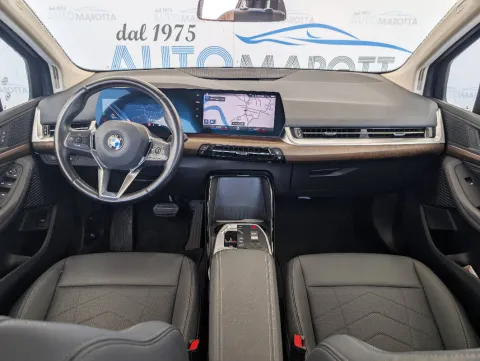 BMW 220i Active Tourer mhev 48V Luxury auto - Immagine 8