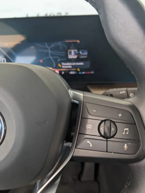 BMW 220i Active Tourer mhev 48V Luxury auto - Immagine 16