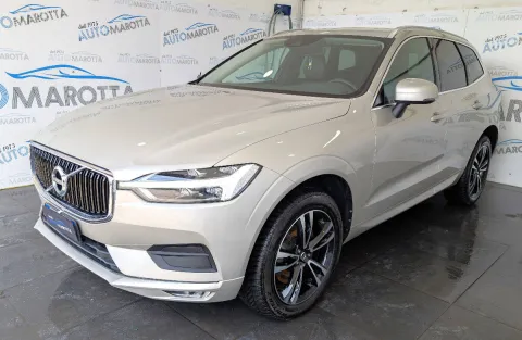 Volvo XC60 2.0 b4 Momentum Pro awd auto - Immagine 1