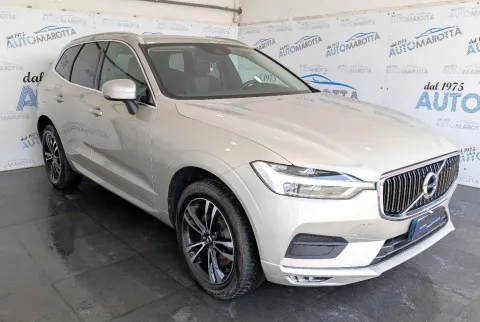Volvo XC60 2.0 b4 Momentum Pro awd auto - Immagine 4