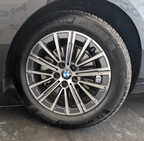 BMW 220i Active Tourer mhev 48V Luxury auto - Immagine 25