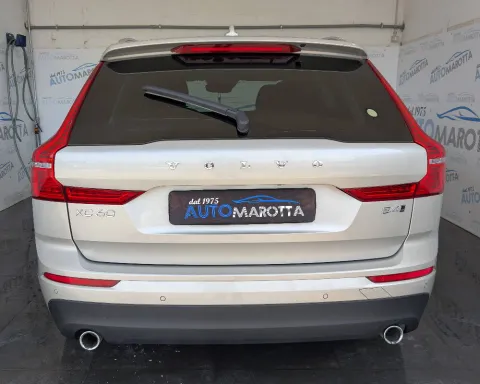 Volvo XC60 2.0 b4 Momentum Pro awd auto - Immagine 6
