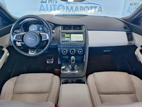 Jaguar E-Pace 2.0d i4 R-Dynamic HSE awd 150cv auto my19 - Immagine 8