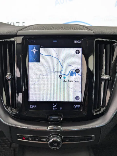 Volvo XC60 2.0 b4 Momentum Pro awd auto - Immagine 10
