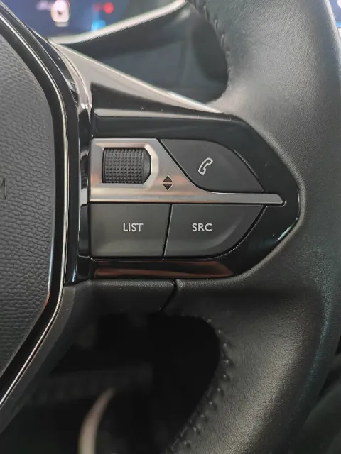 Peugeot 2008 1.2 puretech Allure s&s 130cv - Immagine 11
